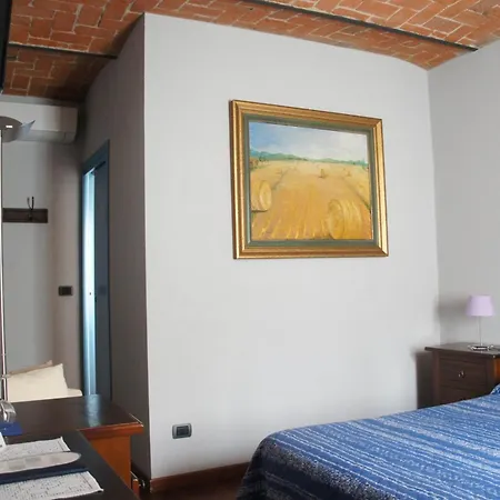 Red Wine لا مورّا