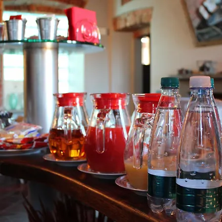 منزل ريفي Red Wine