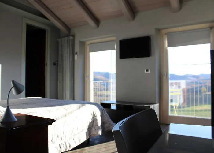 Lantställe Red Wine La Morra